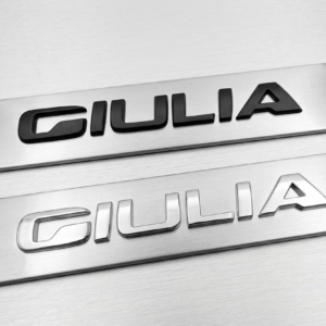 Alfa Romeo Karosserie Schriftzüge